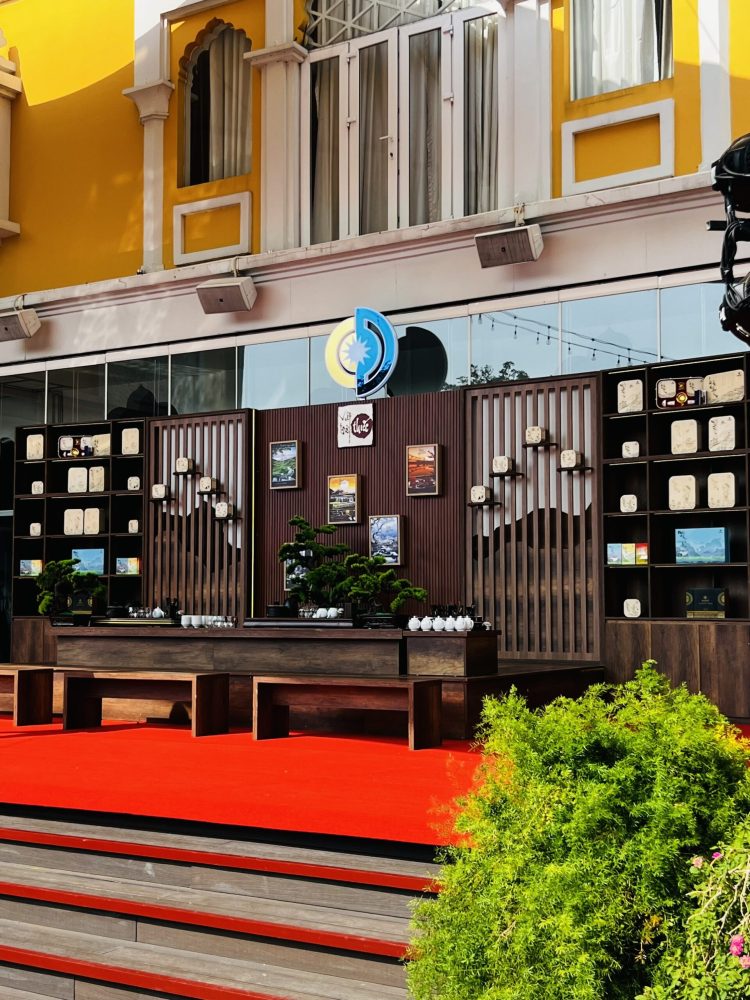 z5274947979857_a85c6d97cbe05f4f7775ff78020cbc99